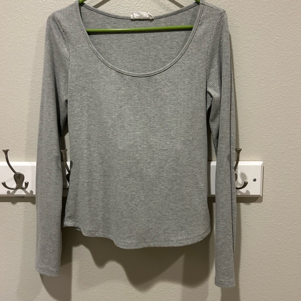 Carly Jean Long Sleeve Top